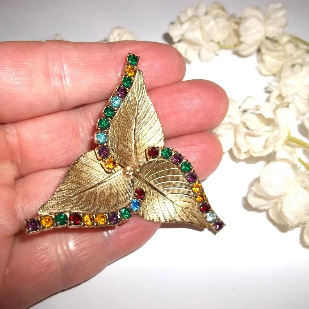 Vintage Leaf Brooch Costume Jewelry Gold with Multi-colored Rhinestones C619